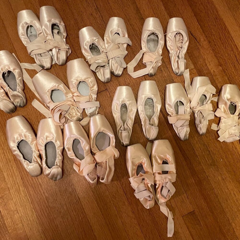 11 Pairs of Used Pointe Shoes (Bloch, Freed, Nikolai, Russian Pointe) $60 total